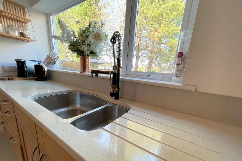 Kitchen finishes