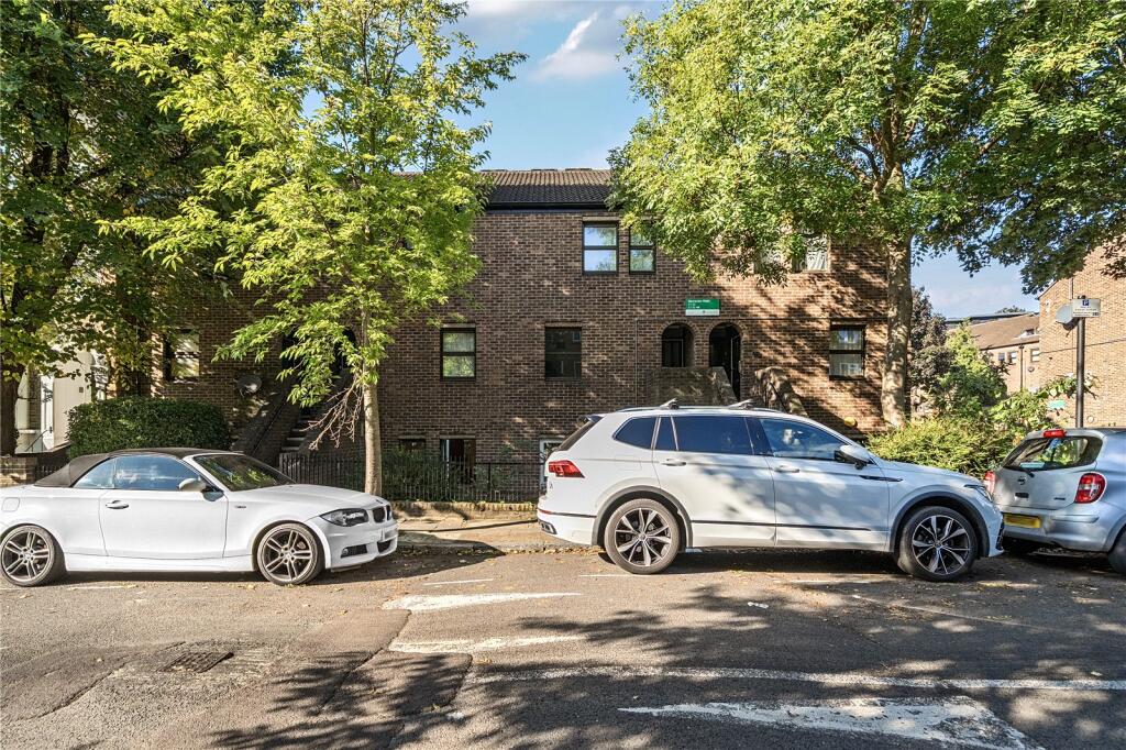 Warrender Road, London, N19