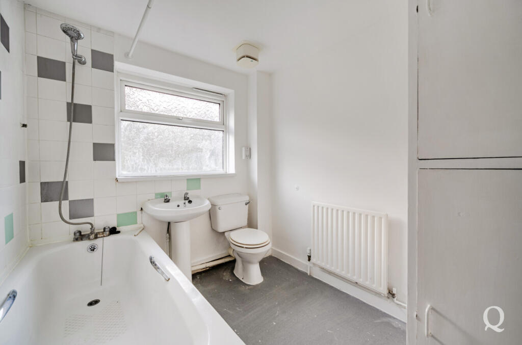 b8965325-0505-431...