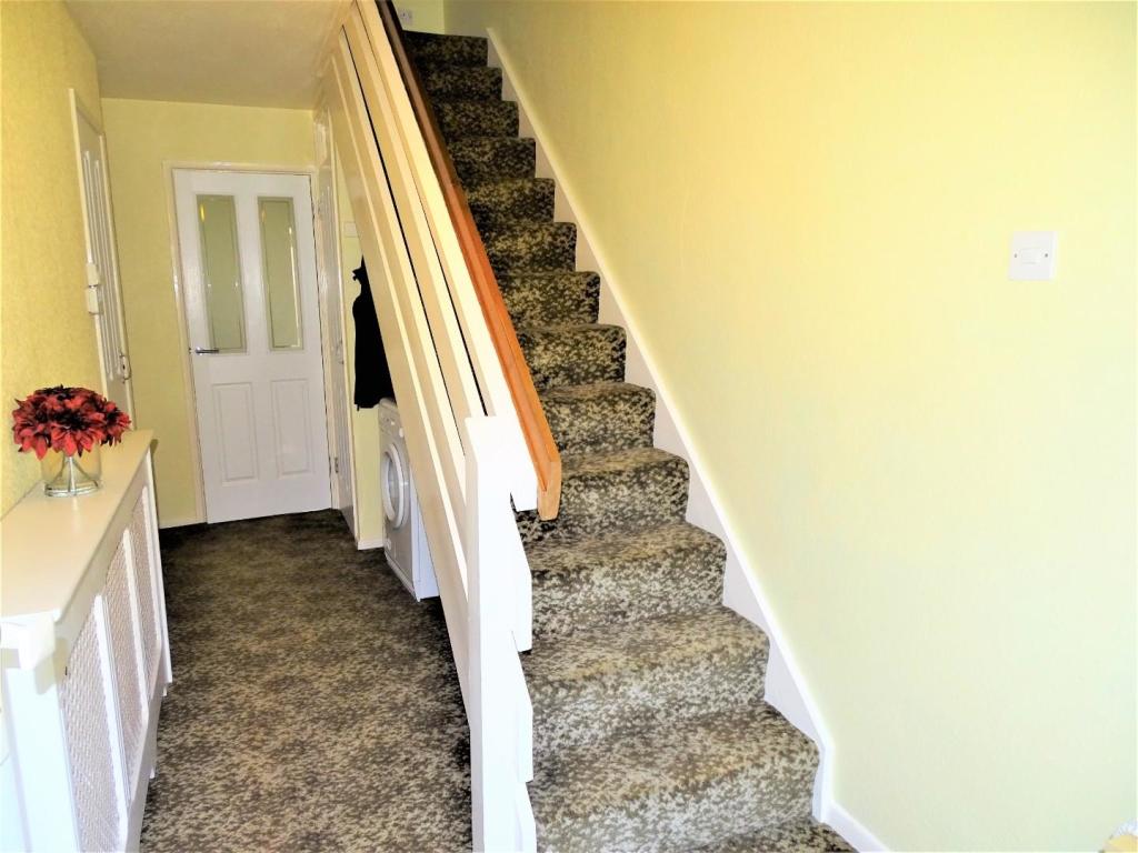 LONG ENTRANCE HALL