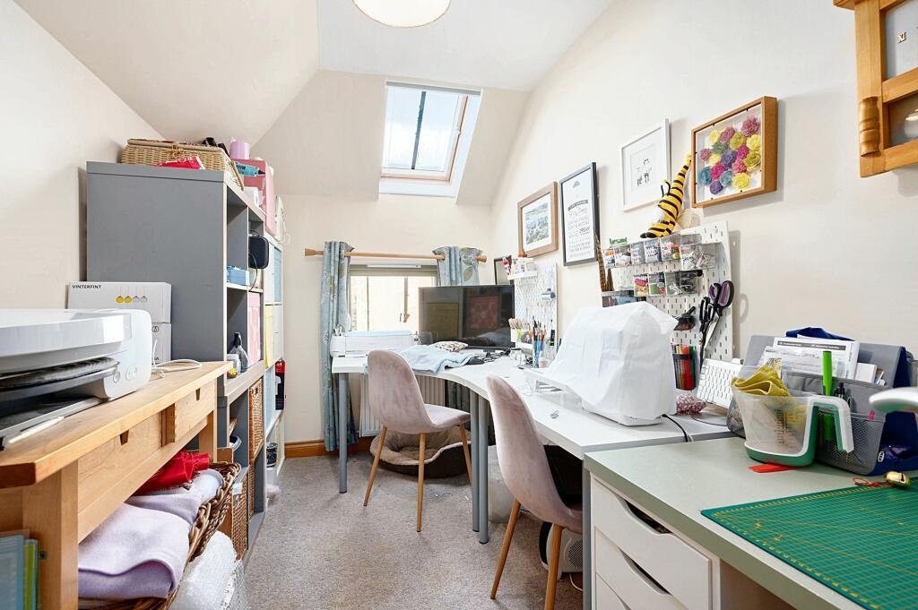Bedroom 4/Craft Room