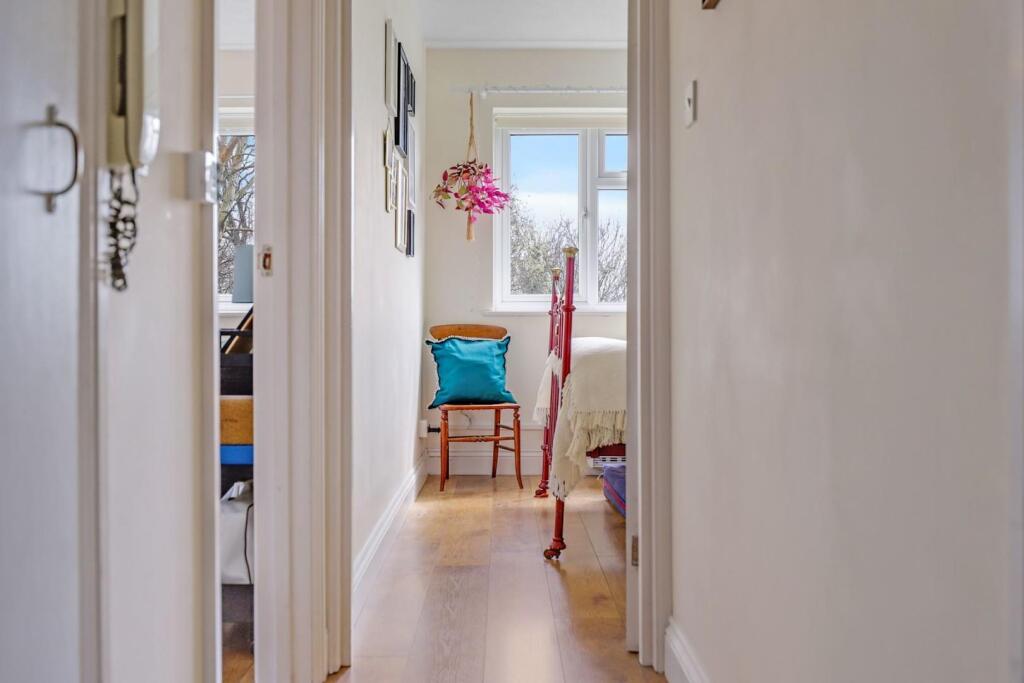 10-52b7JHPropWorld - 10 Wakefield Court - 28-mediu