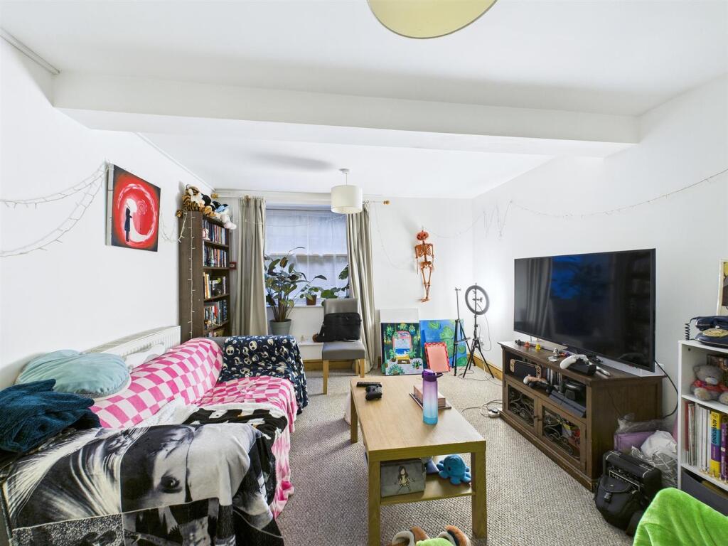 14 - 4 storey residential invetsment.jpg