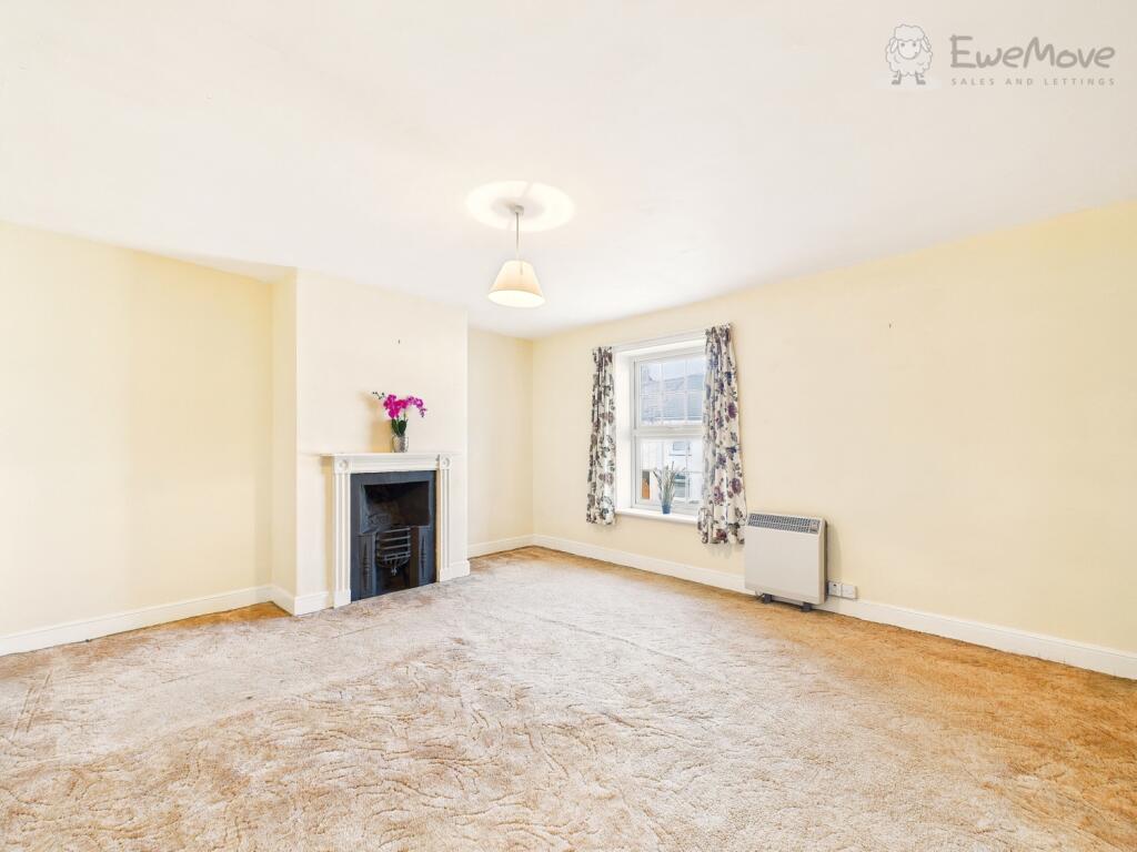 CAM03640G0-PR0066-STILL018