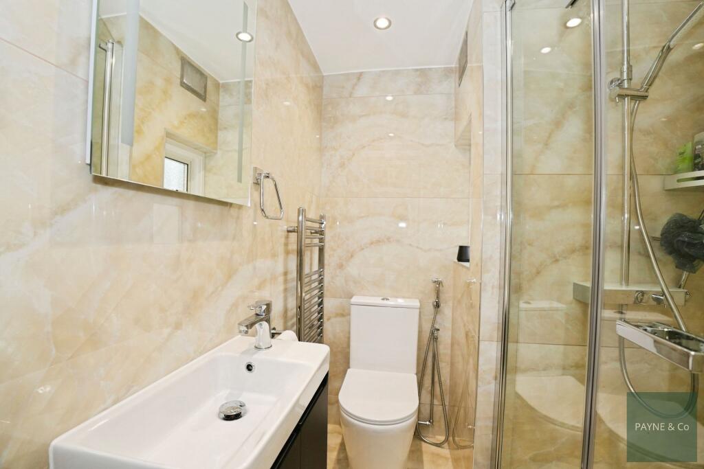 Shower Room/Wc