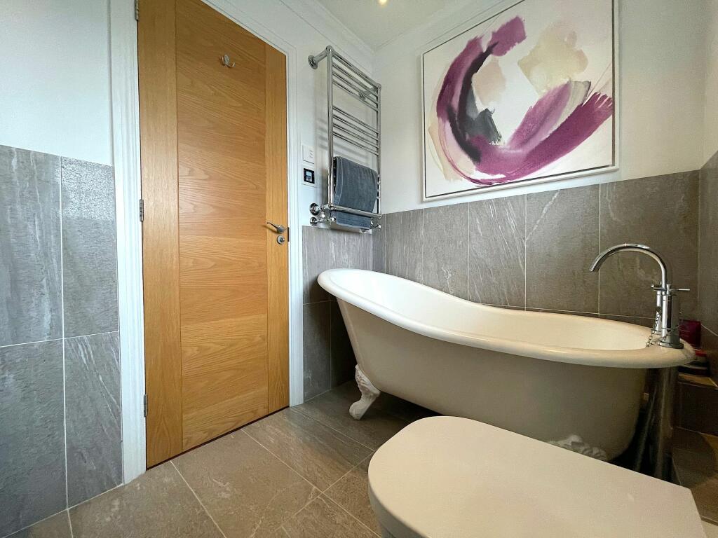 Bathroom (1)