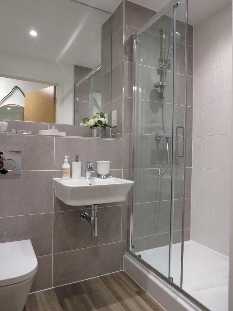 En-suite Bathroom