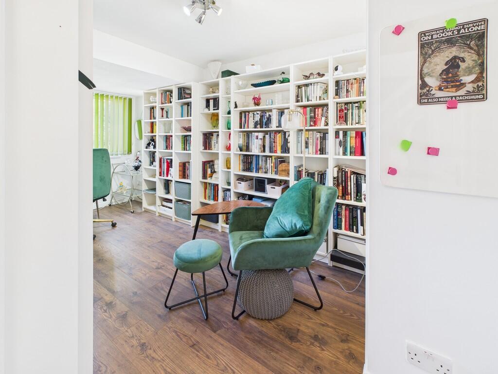 CAM05068G0-PR0056...