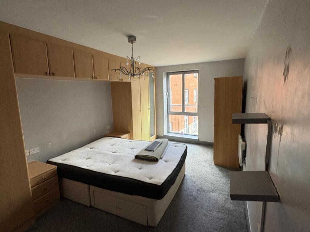 Bedroom 1 T202509221018.jpg