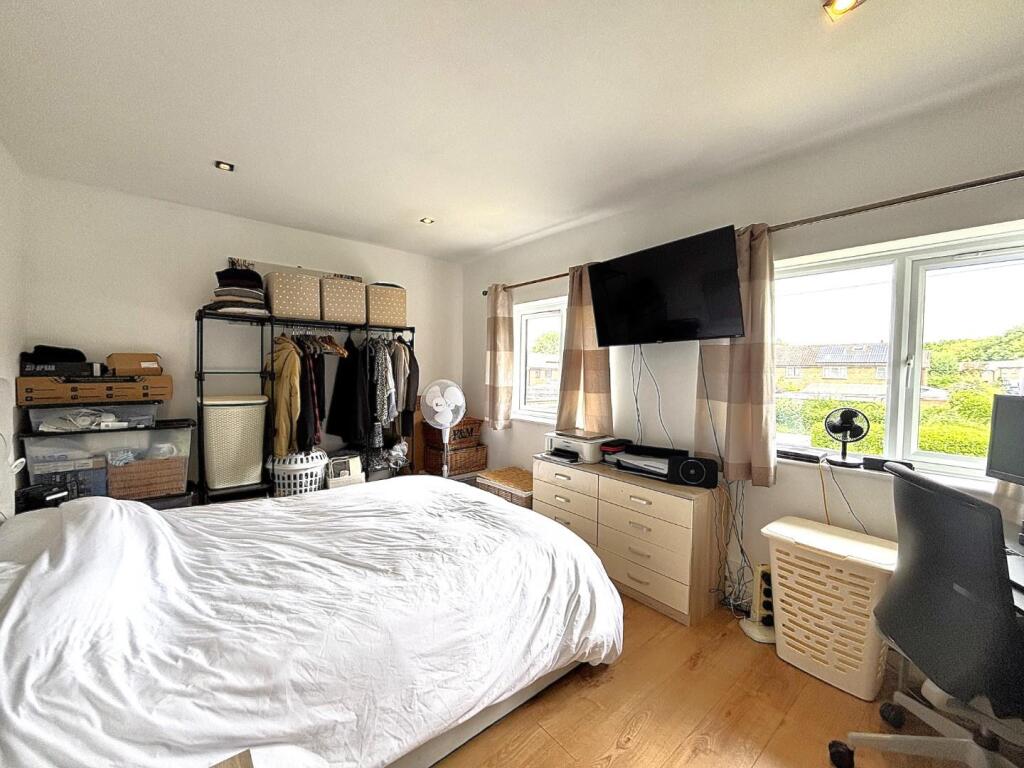 Bedroom 1.jpeg