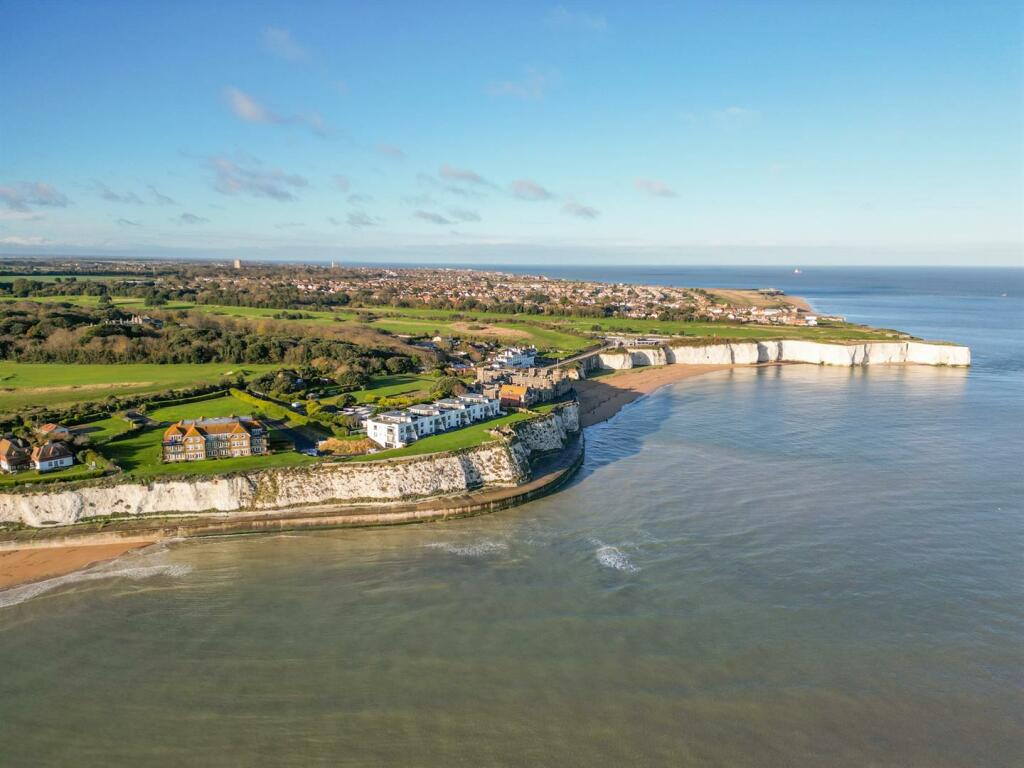 Castle View2.jpg