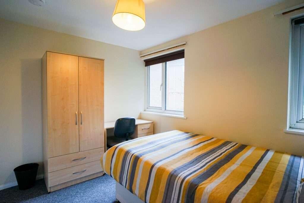 20_Roebuck_Road