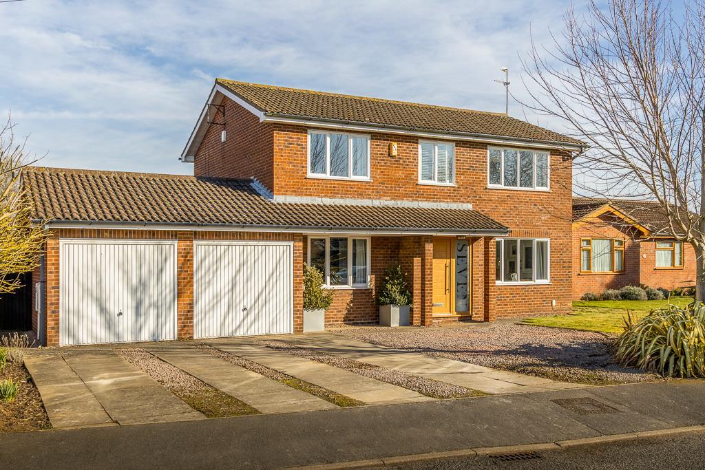 7 Wheatsheaf Close (Holbeach)-1.jpg