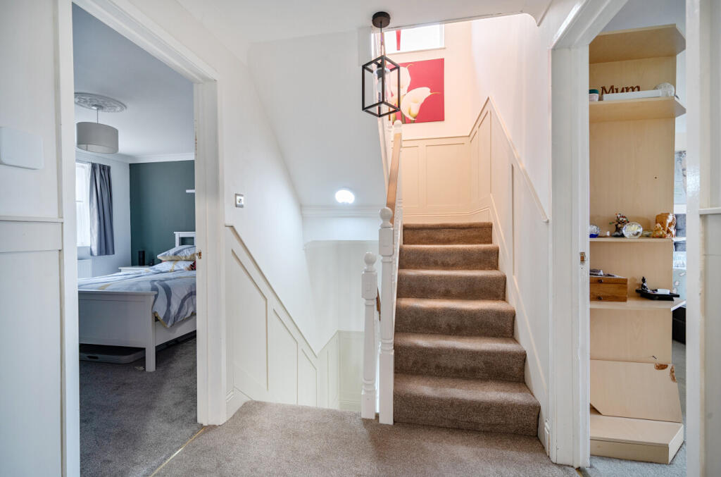 1389499-9-6940385...