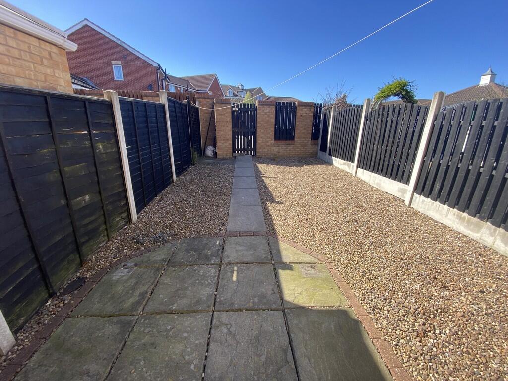 External rear 2