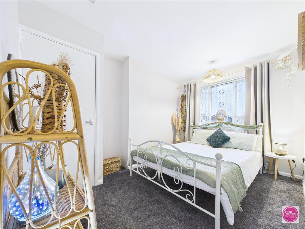 Chiltern Road, Swadlincote (20).jpg