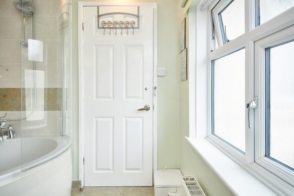 Bathroom - pic 1