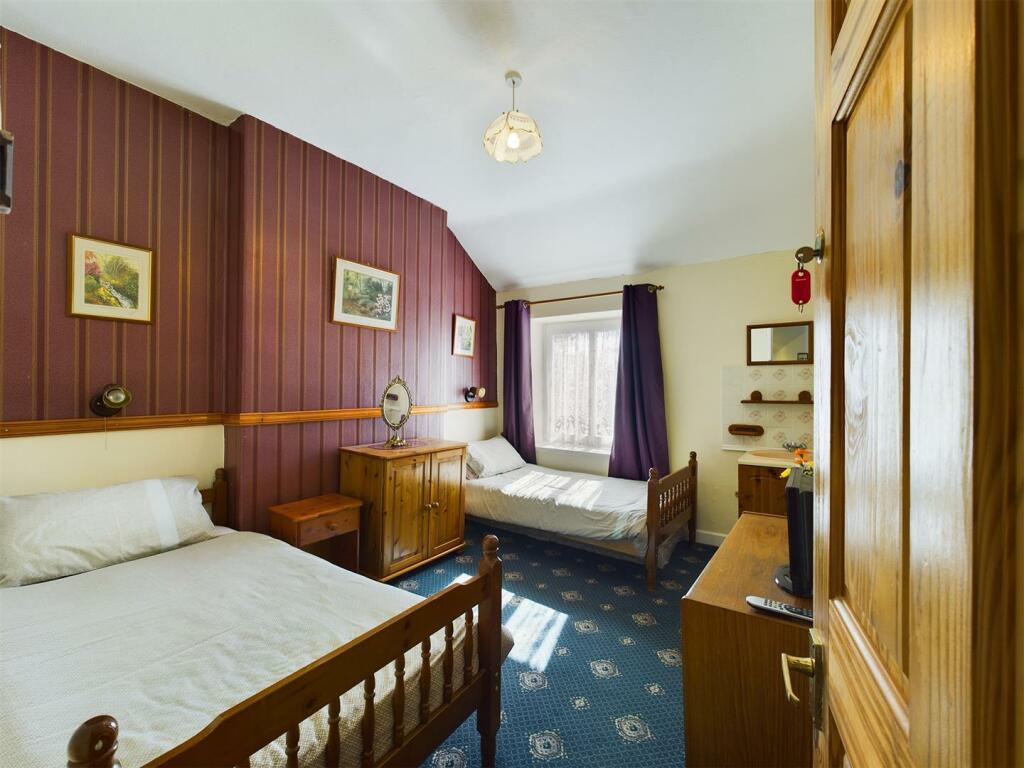 Bed 2