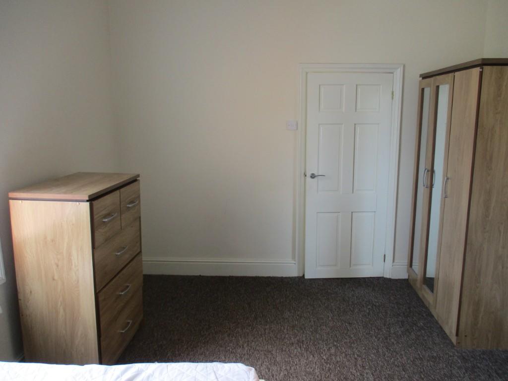 Front en-suite room