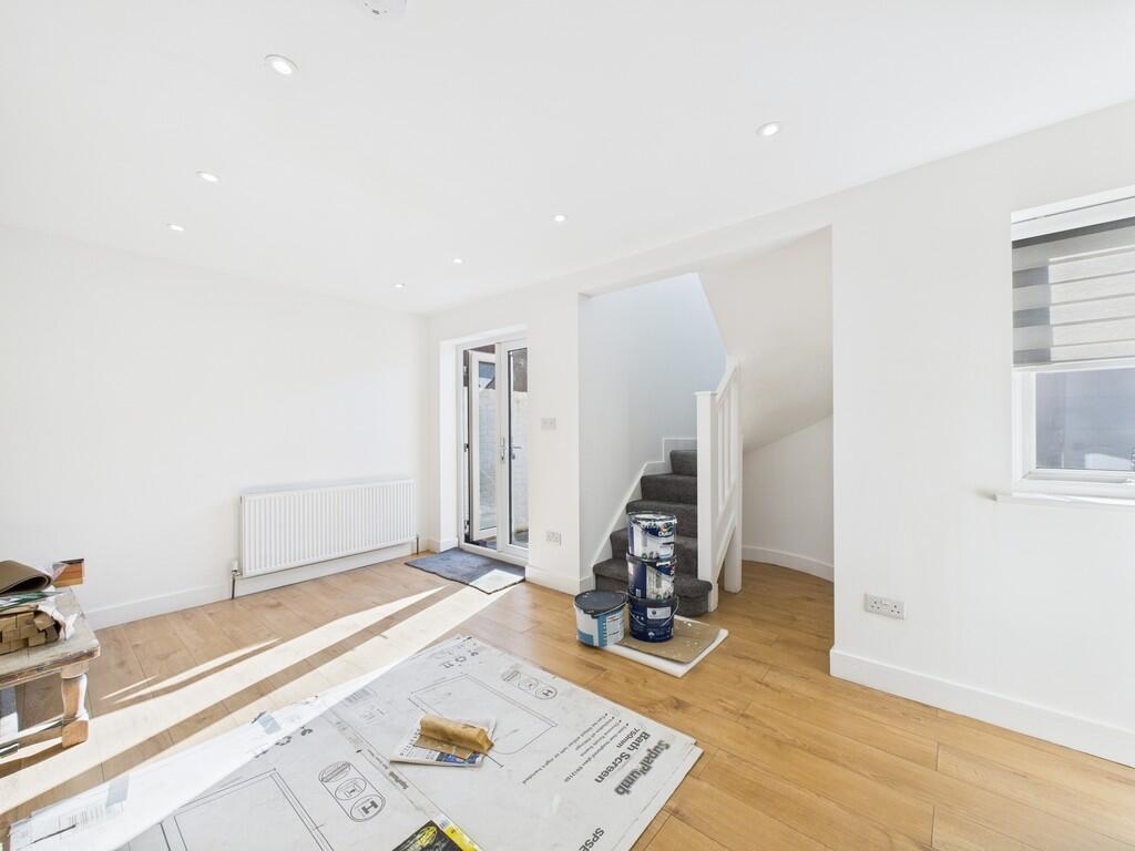 CAM03519G0-PR0383...