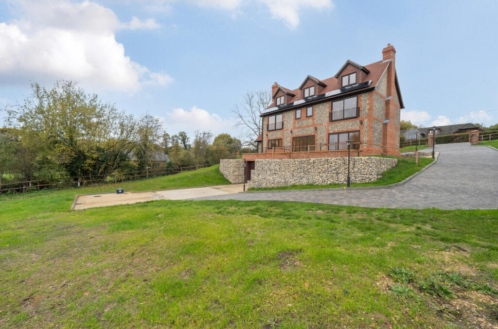 1372929-3-690238d...