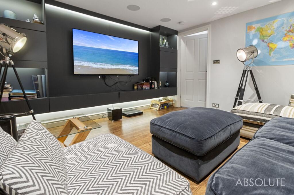 Cowick Lane, Exeter, EX2