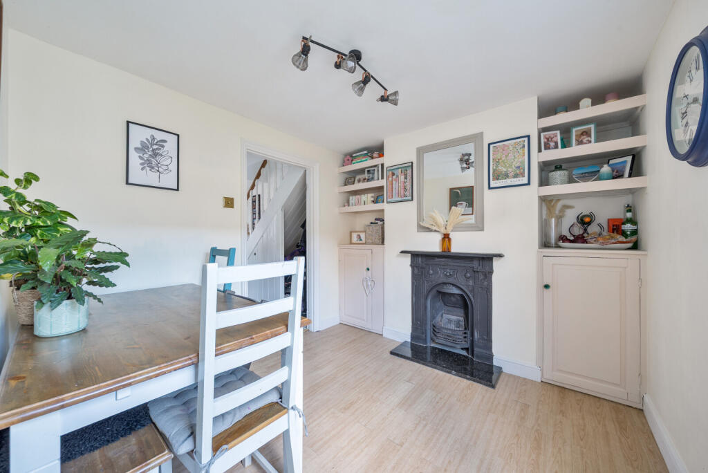 1354597-16-68c7d7...