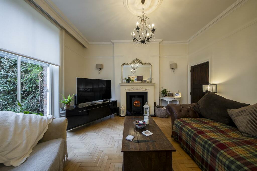 2 Riddings House-014.JPG