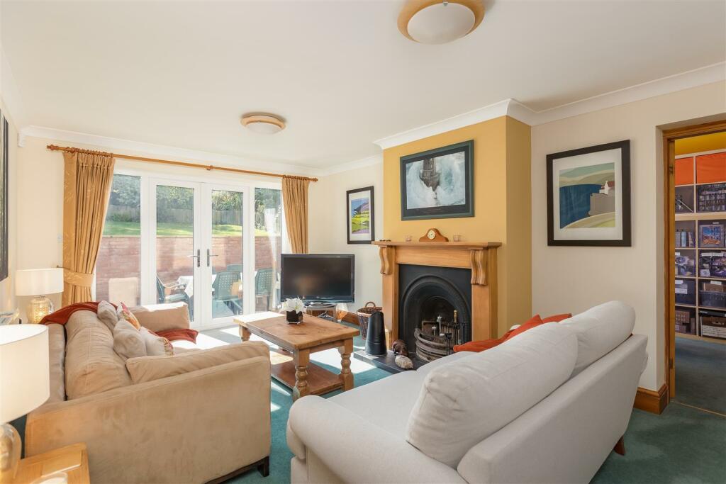 The Rise 11 Sitting Room-1.jpg