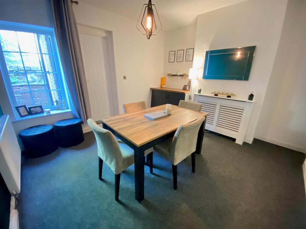 dining room.jpg