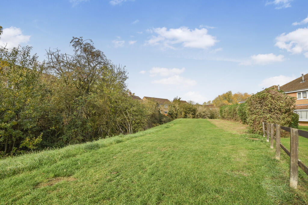 205502_2025103005...