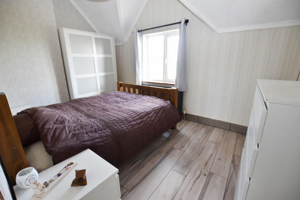 Bedroom 1a