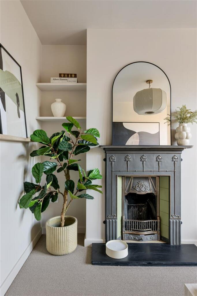 Pennant Terrace E17