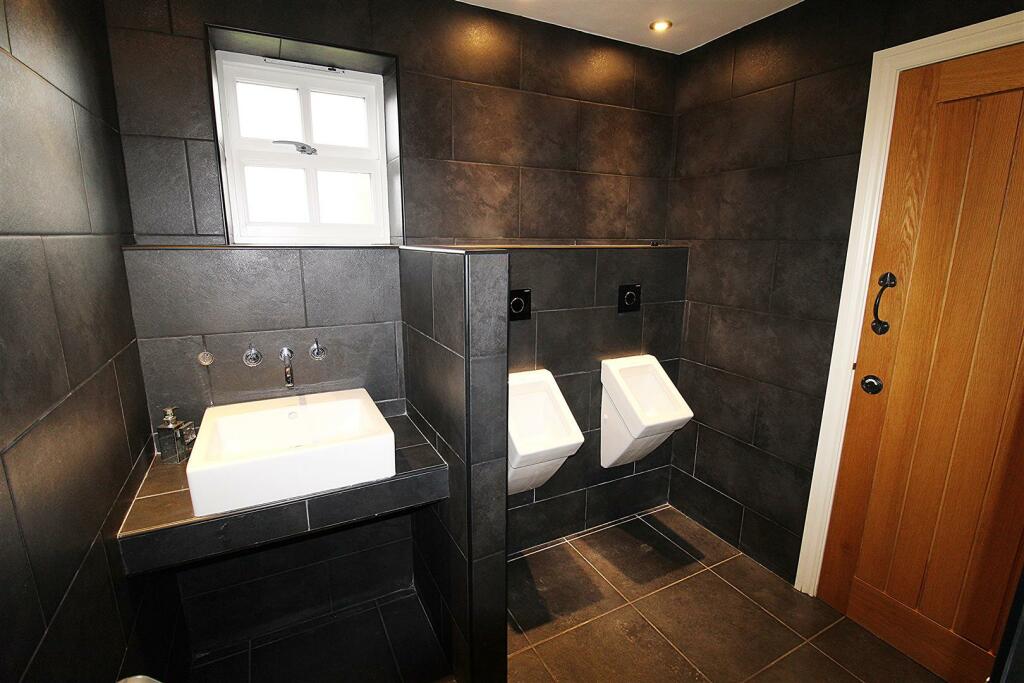 Gents Toilets