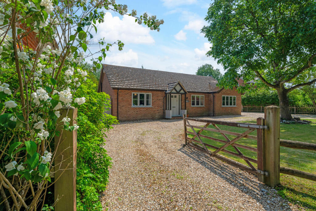 Part Lane Riseley Reading, Berkshire, RG7 1RU