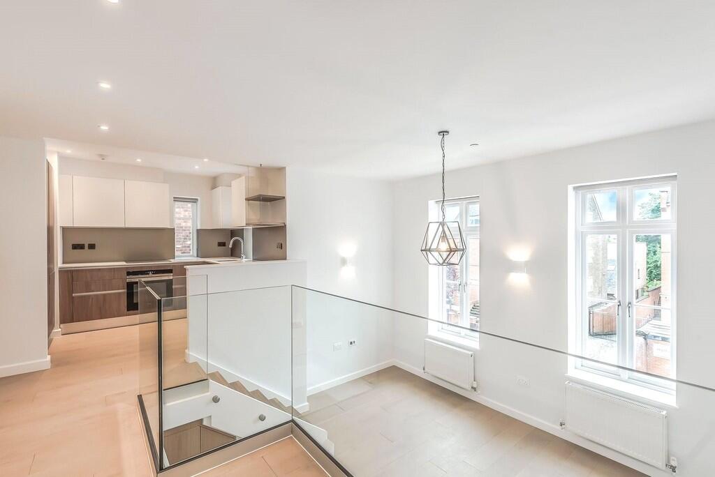 Flat 5, Turret Ho...