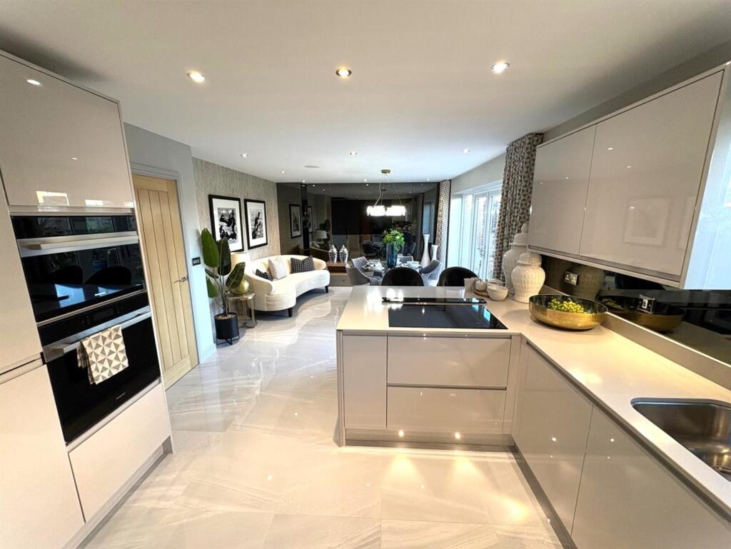 Kitchen / Dining / Living