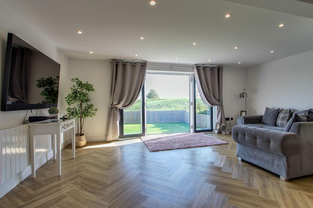 Open Plan Lounge/Kitchen/Dining Room