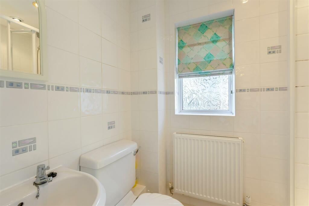 8628312-interior03.jpg