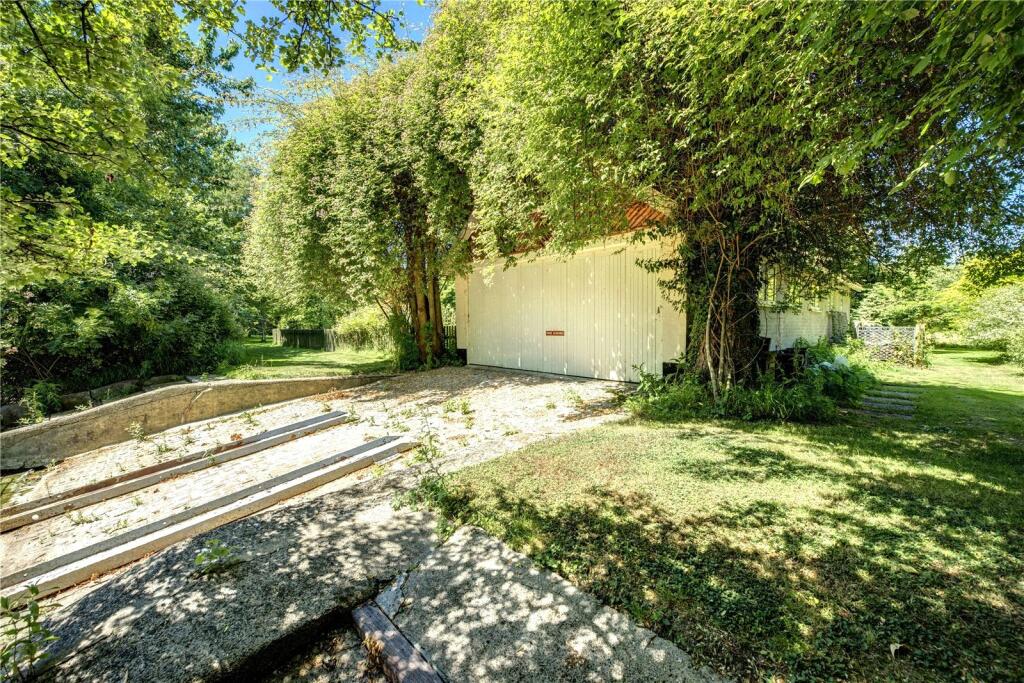 Dry Boat House