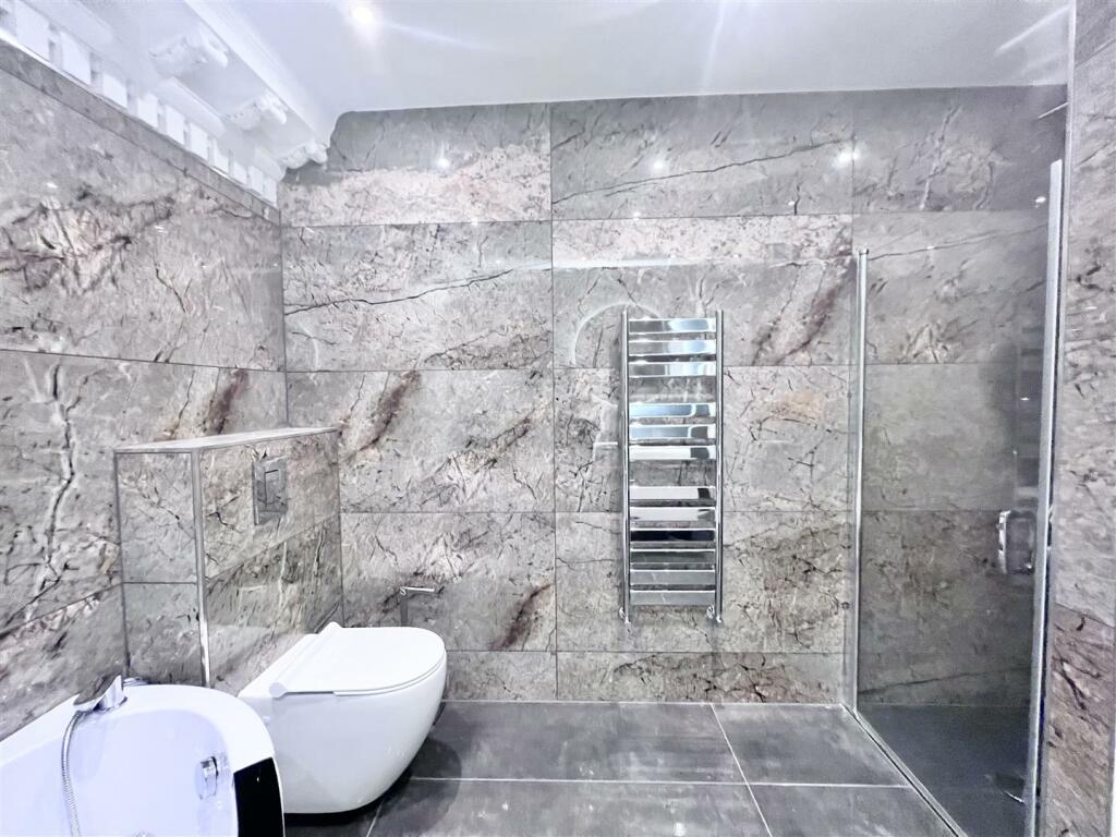 Ensuite Two