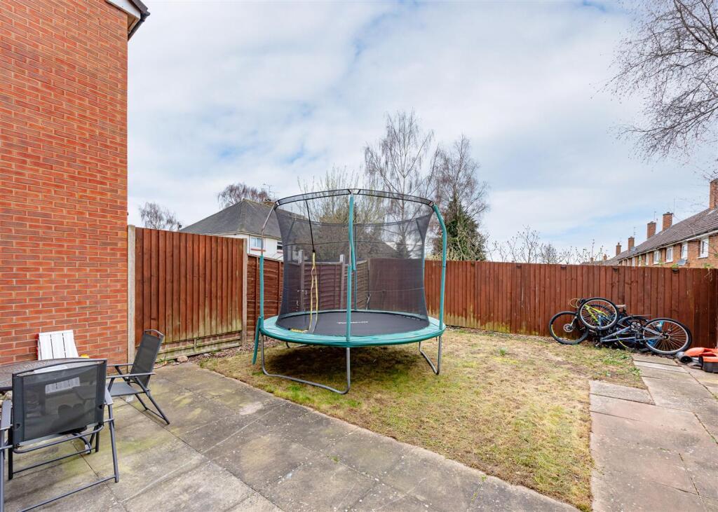 49 Dingle Road-External (2).jpg