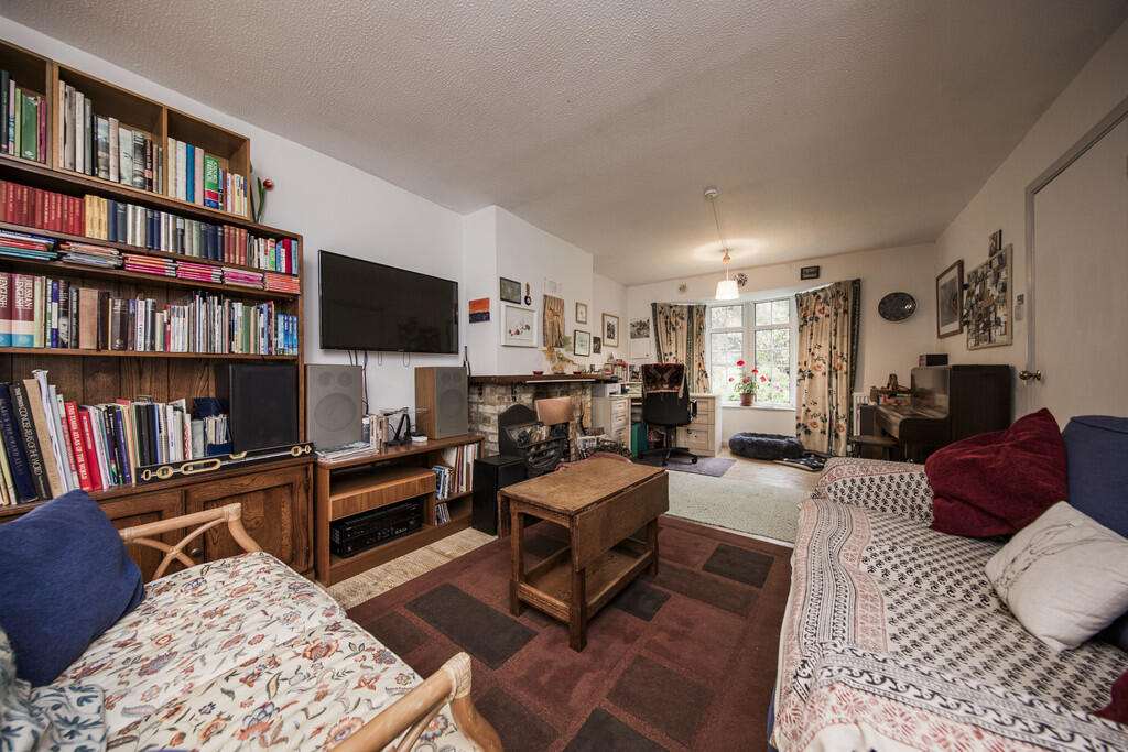 Living room 2