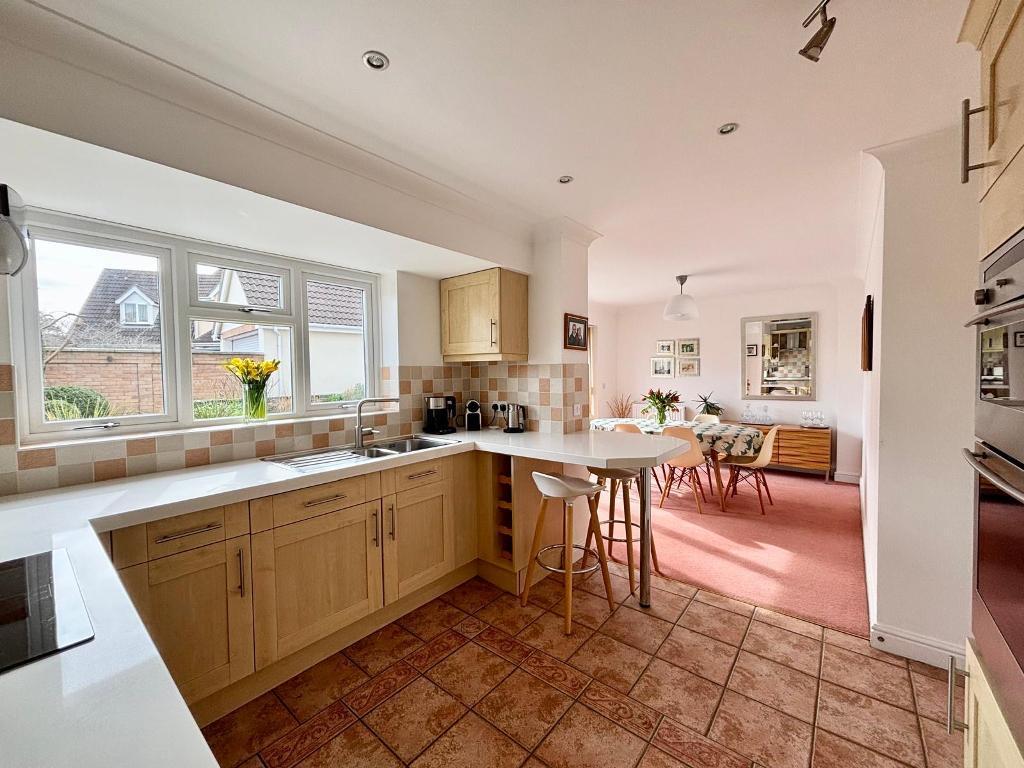 Kitchen/Breakfast Room Through To Dining