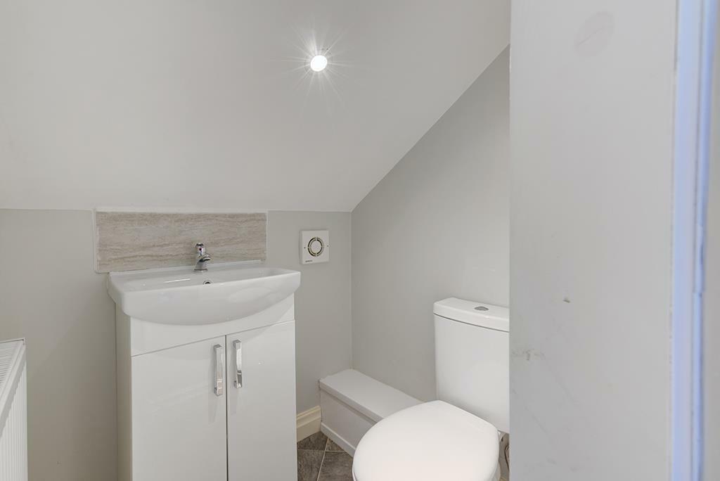 Jack &amp; Jill Shower room