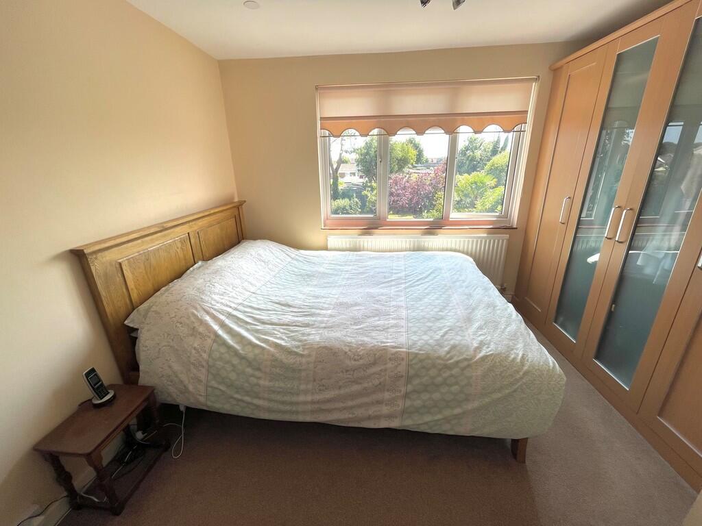 66 Parkside Avenu...