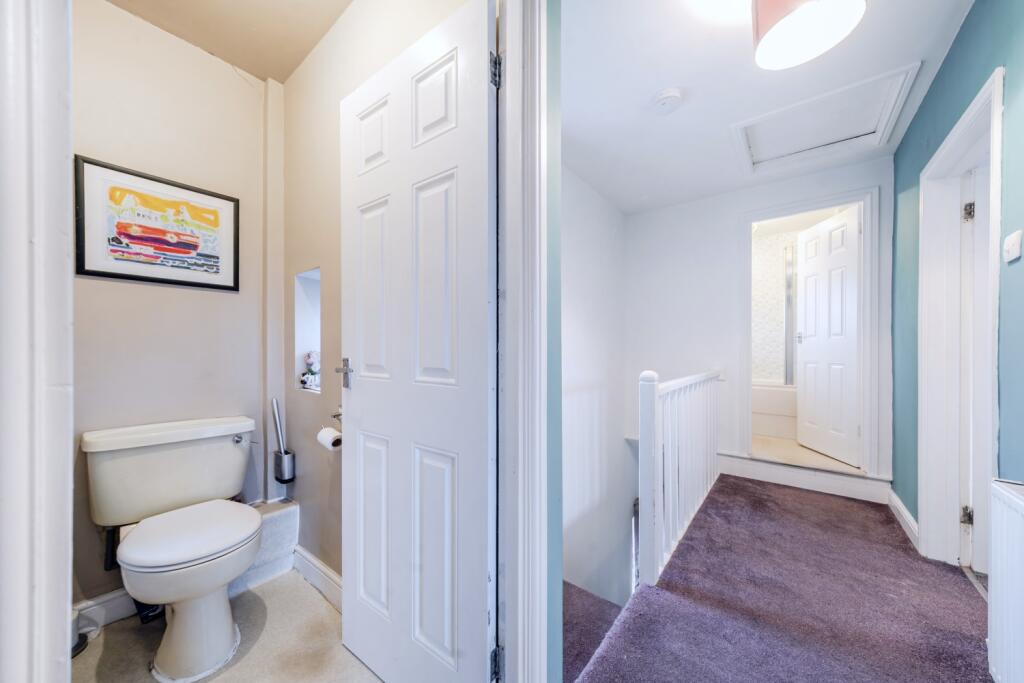 Landing and separate WC
