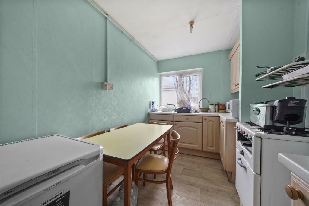 255A East Lane - lcQpNukLaZVygMenNZ3d.jpg