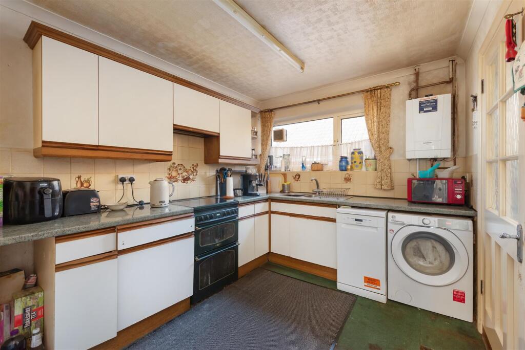 Strode Park Road, Herne Bay