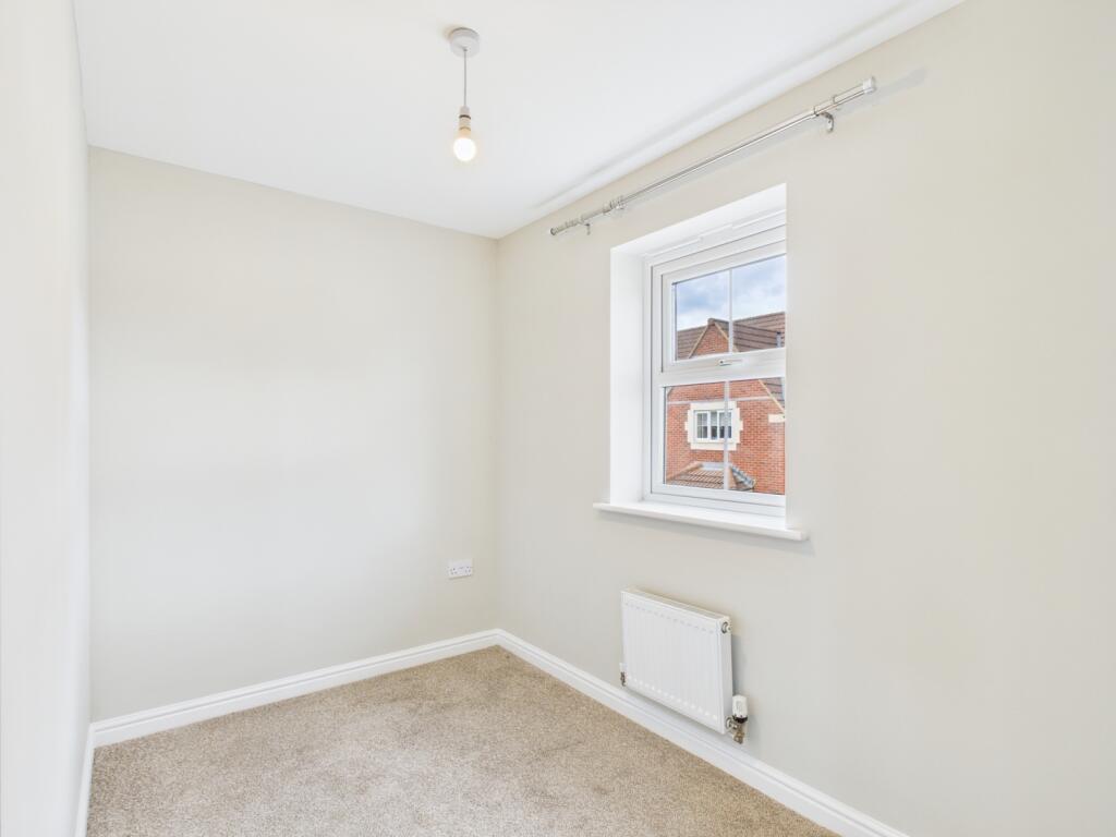 CAM05203G0-PR0037-STILL013